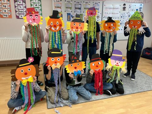 Příprava na karneval - 4. roč.